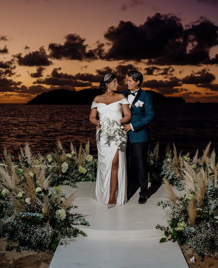 Boda igualitaria en destino
